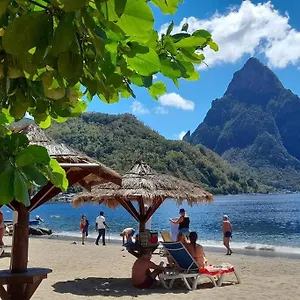 The Still Beach Resort-room 5 Soufriere